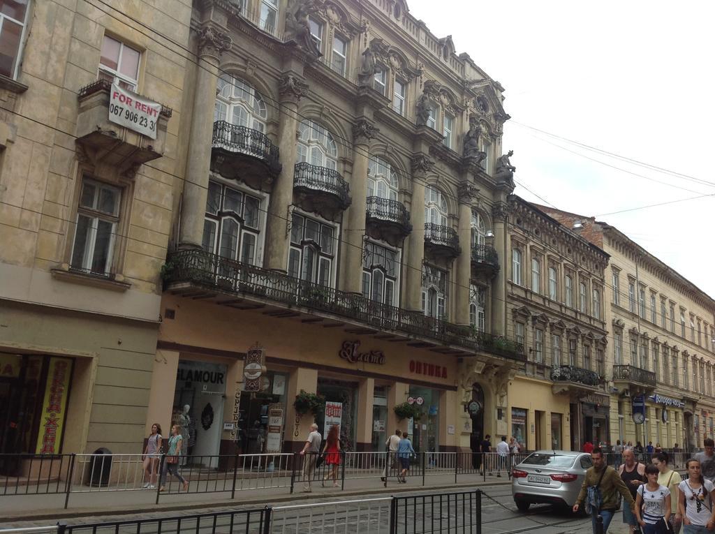 Apartments On Doroshenka 19 Leópolis Exterior foto